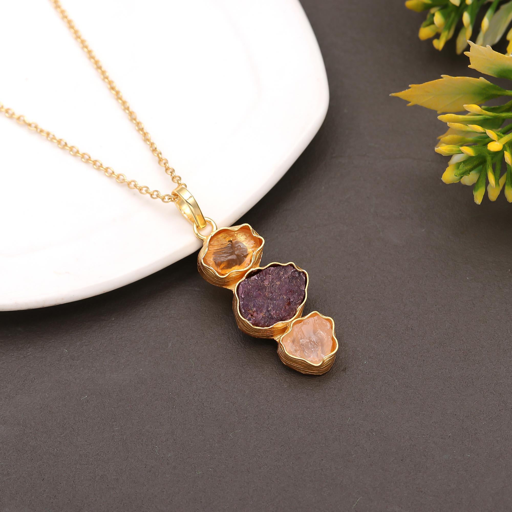 Ideal Threesome | Natural raw three stone pendant with chain | 18KT gold plated