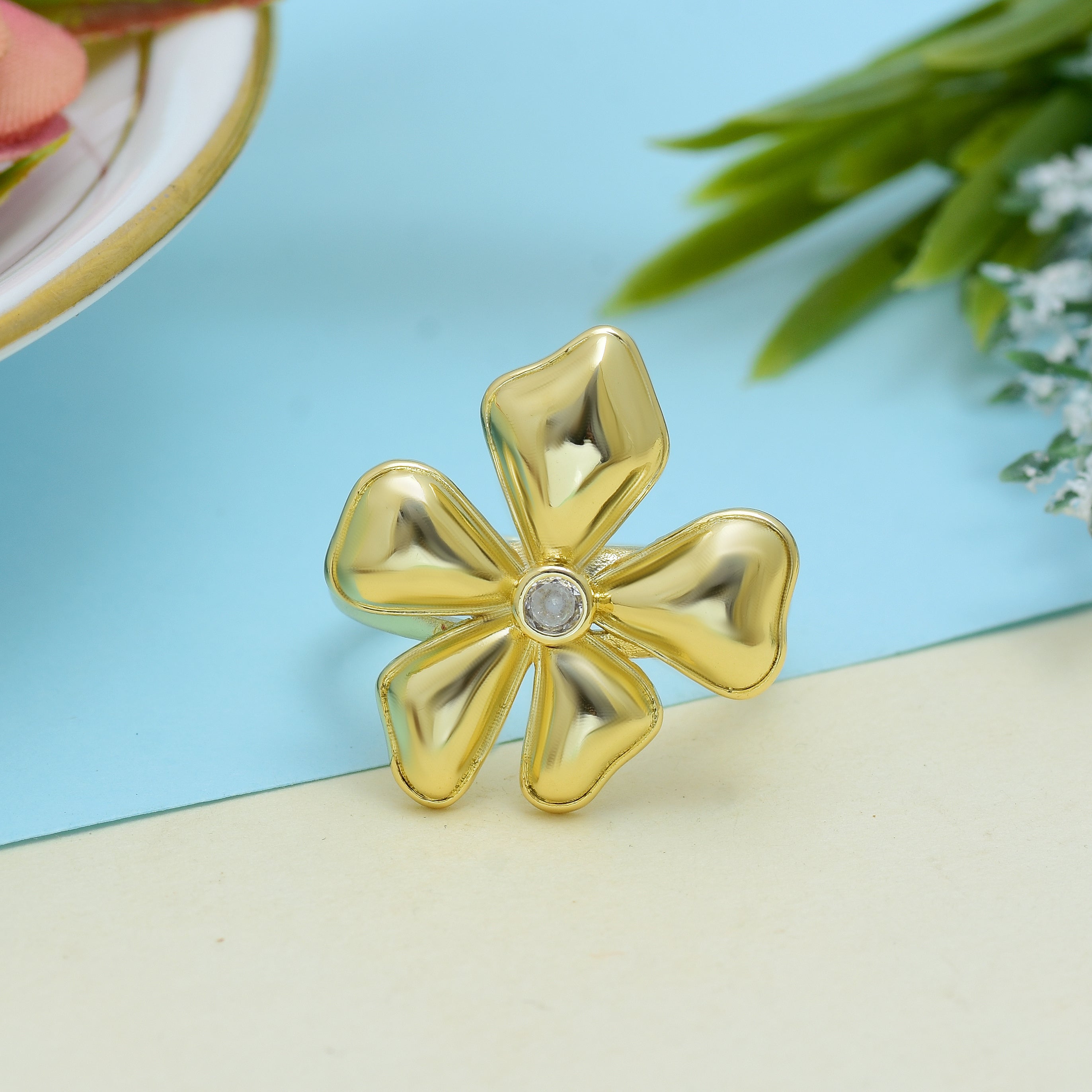 Golden Flower Ring | Anti Tarnish